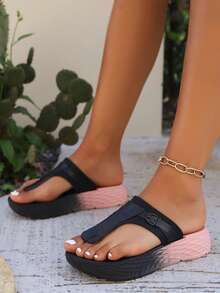 Women's Summer Gradient Thick Sole Thong Sandals With Adjustable Strap, Height-Increasing Shock-Absorbing Platform Sole, Anti-Slip Wear-Resistant Beach Outdoor Flip Flops - Black - View 4