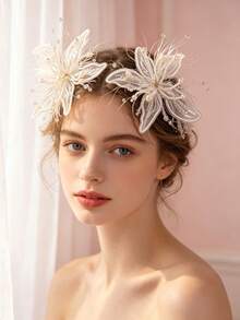 2pcs Handmade White Lace Flower Fairy-Style Feather Trim Hair Clips, Bridal Wedding Accessories For Studio Makeup - Two White Ones - View 4