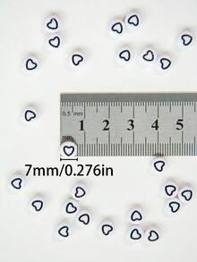100-1000 pièces Perles en acrylique en forme de cœur, motif cœur avec goutte d'huile blanche et ligne noire, pour la fabrication de bijoux, les loisirs créatifs - Fond blanc avec des lignes noires et une forme de cœur - Voir 3