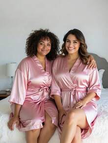 1 buah Jubah Pengantin Satin Wanita yang Disesuaikan, Desain Lengan Pendek, Teks yang Dapat Disesuaikan, Cocok untuk Pengantin dan Pengiring Pengantin, Jubah Satin yang Dipersonalisasi, Jubah Pengantin yang Disesuaikan, Jubah Persiapan Pengiring Pengantin, Jubah Pesta Pernikahan, Jubah Berenda, Jubah Nama yang Disesuaikan, Hadiah Jubah Pengantin, Hadiah Pesta Pengantin, Pakaian Santai Sutra, Sederhana, Menyenangkan, Disesuaikan, Unik, Pakaian Santai Sutra Jubah Pengiring Pengantin yang Serasi, Hadiah Pengantin Spesial, Sahabat, Pacar, Mode Musim Gugur - MultiWarna - View 5