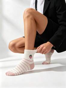 5 Pairs Women's Cute Sweet Breathable Strawberry Cherry Rabbit Pattern Short Invisible Ankle Socks, Casual Fashion White Pink, Suitable For Spring, Summer And All Seasons Wear - Multicolor - View 2