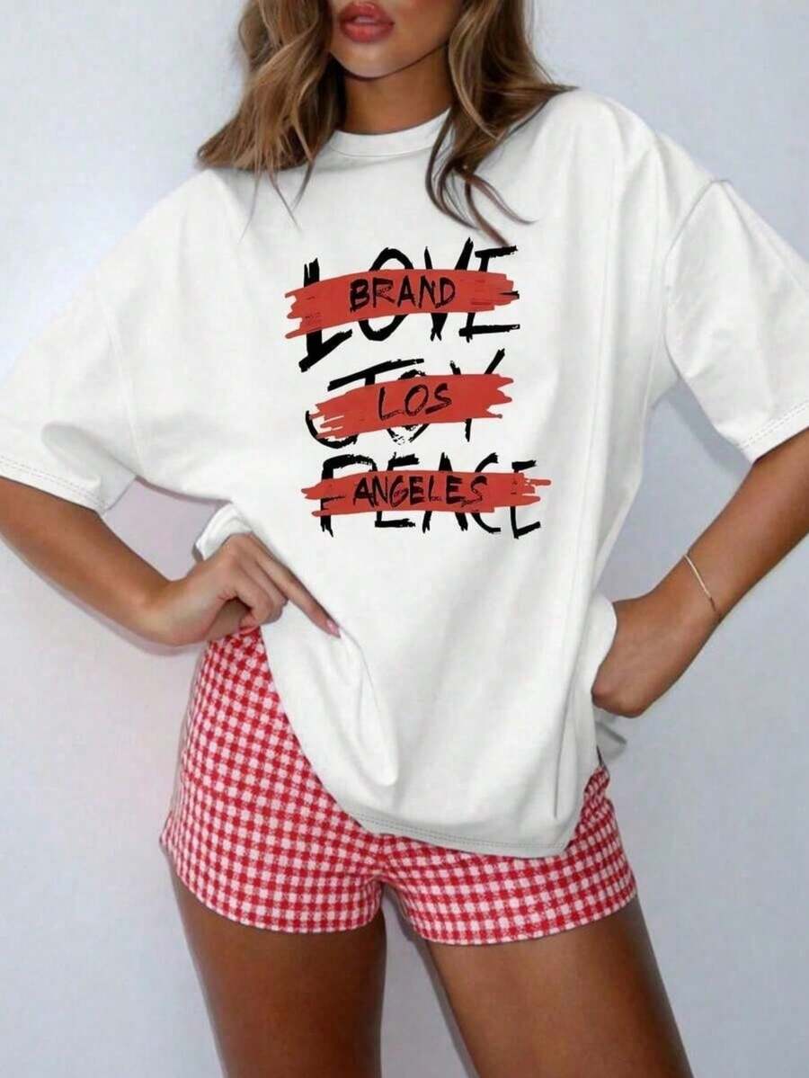 Camiseta oversize para mujer con estampado tipográfico Love Joy Peace con marca Los Ángeles, estilo urbano llamativo para salidas informales - Blanco - Ver 1