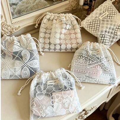 ヴィンテージ フローラルレース ドローストリングバッグ 通気性 シアーメッシュ 化粧品収納ポーチ 刺繍レース ギフトパッケージバッグ ポータブル トラベル トイレタリー