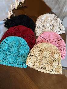 1 pieza Gorro de estilo vintage para mujer, hueco, transpirable, hecho a mano con patrón floral de ganchillo, versátil, que estiliza el rostro, para viajes y uso diario - flores - Ver 10