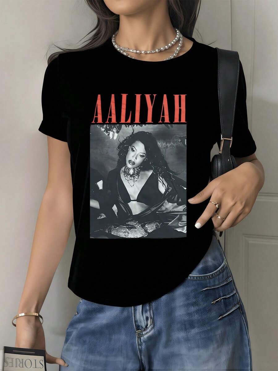 Retrato artístico en tonos gris y rojo que refleja fuerza femenina y elegancia con texto audaz camiseta de mujer moderna casual - Negro - Ver 1