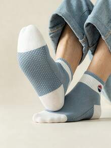 5 Pairs Men's Mid-Calf Breathable Moisture-Wicking Socks - Multicolor - View 5