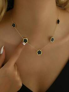 LIEBEIRIS Collar con Colgante de Flor de Cincoétalos de Acero Inoxidable Chapado en Oro de para Mujer, Regalo para San Valentí, Mamá,íde la Madre - Burdeos - Ver 1
