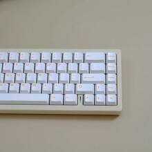 [Pure White Series Keycaps]132 Keys, White & Orange Color Scheme, PBT Material, Cherry Height, Minimalist Style, Perfect Gift, Hot-Swappable Keycaps, Highly Attractive Personalized Keycaps, Compatible With Cherry/Gateron MX Switches, Smooth Touch, Wear-Resistant, Non-Fading, High Quality - View 3