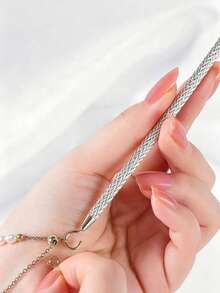 Multi-Color Portable Bracelet Wearing Assistant Tool With Adjustable Bracelet Clasp, Jewelry Accessory Tool For Wearing Bracelets, Necklaces And Watch Straps, Easily Solves The Problem Of Not Being Able To Fasten Bracelet Clasp When Alone At Home Or Traveling - Multicolor - View 5