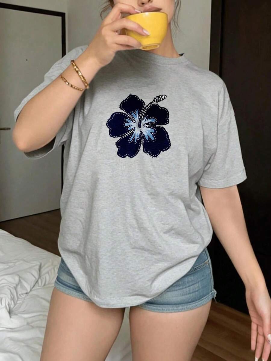2026 Women's BlousesShort-Sleeve Round-Neck Printed T-Shirt With An Elegant Pleated Design, Modern, Casual, And Simple Style, Perfect For Everyday Outdoor Wear; A Women's Garment Ideal For - 灰色 - 查看 1