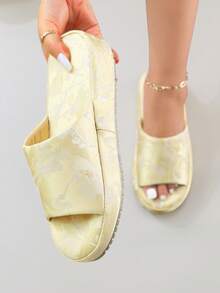 Elegant Fashion Wedge Heel Chinese Style Embroidered Satin Open Toe Non-Slip Women's House Slippers - Yellow - View 2