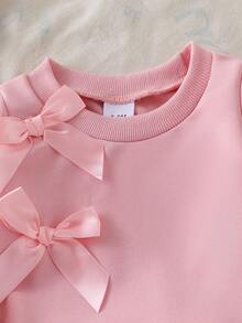 Baby Girl 2pcs Set, Sweet Pink Bow Sweatshirt + Heart Applique Distressed Bow Denim Pants, Casual Autumn/Spring Outfit - Pink - View 6