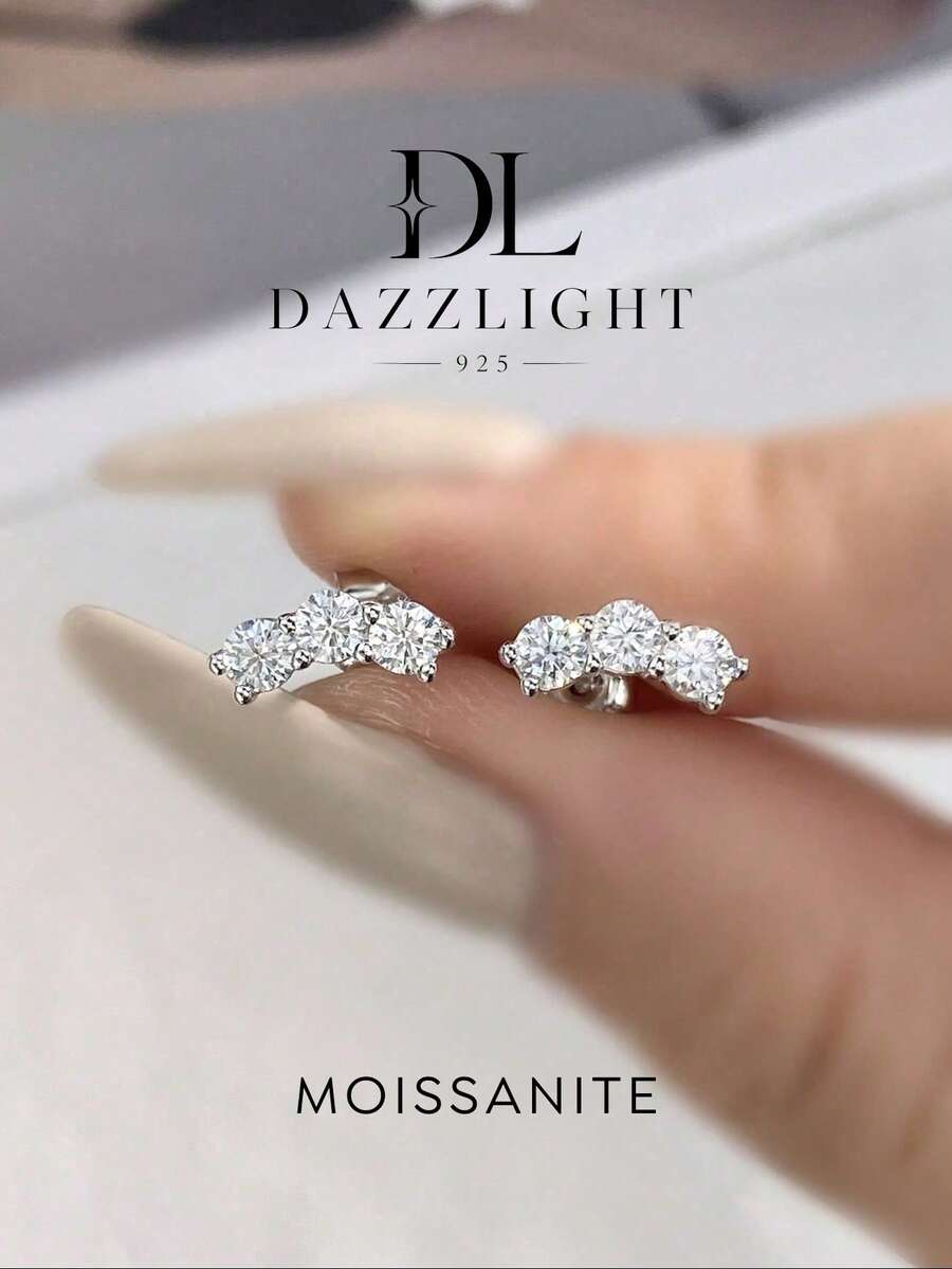 一对三石莫桑石耳钉，925纯银结婚/订婚耳环，女士周年纪念奢华珠宝礼物
