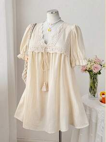 Vestido de muñeca elegante, vintage y casual para fiesta y vacaciones, con escote en V, parches de encaje, mangas cortas con volantes y cintura con lazo, talla grande - Negro - Ver 7