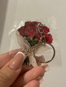 2D亚克力玫瑰花束钥匙扣，轻巧花朵钥匙圈，情人节玫瑰花束吊坠，趣味装饰品，背包配件，时尚吊坠，家居装饰，汽车装饰吊坠，耳机吊坠，包包吊坠，配饰礼品，送给家人朋友的完美礼物，情人节礼物，生日礼物，派对礼物，周年纪念礼物，结婚礼物，送给母亲、父亲、毕业生和老师的礼物 - 彩色 - 查看 3