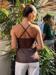 Top camisola elegante bohemio para vacaciones de mujer, decoración de cuentas marrones, dobladillo en línea A, malla de punto transparente, estilo callejero boho, vibra tropical sexy - Marrón - Ver 1