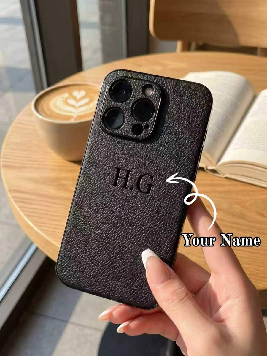 客製化個性化首字母姓名 3D DIY 雕刻手機殼，適用於 iPhone 17 16 15 14 13 12 11 Pro Max 17 Air 16 15 14 Plus，奢華電鍍防撞後蓋，荔枝紋 PU 皮革防震保護殼，金箔印刷工藝，適合情人、朋友、家人或自己的節日禮物