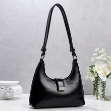 Minimalist Black Curved Crescent-Shaped Messenger Bag With Adjustable Shoulder Strap, Vintage Shoulder Bag - A - View 14