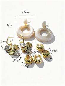 Set Anting Gantung & Anting Lingkaran 4 Pasang, Terbuat dari Resin, Lingkaran Besar + Cakram Emas + Mirip Berlian + Lingkaran Polos dari Logam, Cocok untuk Hadiah dan Paduan. - Yellow Gold - View 5