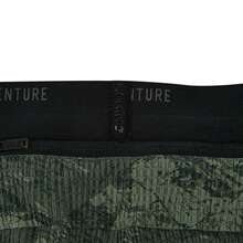 Pantalones cortos de running LI-NING para hombre, elásticos y de secado rápido, ligeros y transpirables para entrenamiento al aire libre (AKSW121) - Estampado integral en gris y verde militar - Ver 4