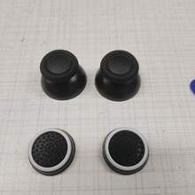 P*5 控制器專用替換類比搖桿模組與搖桿帽，附拆卸工具組（含螺絲起子、塑膠撬棒與鑷子），適用 DIY 控制器維修 - 查看 9