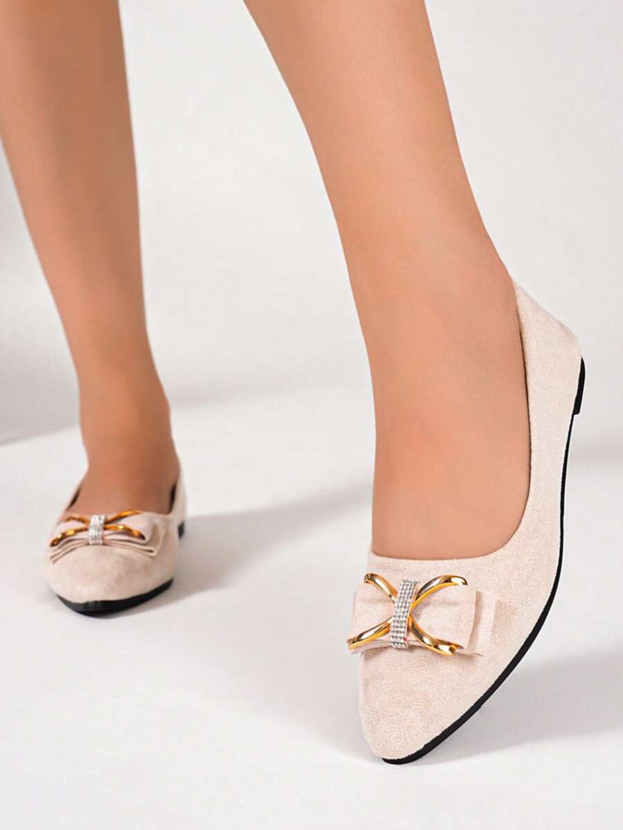Runs Half Size Small, Women's Butterfly Rhinestone Pointed Toe White Flat Shoes, Lightweight And Comfortable, Suitable For All Seasons