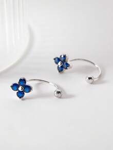 1 Pair S925 Sterling Silver Cubic Zirconia Four-Leaf Clover C-Shaped Curved Hook Screw Cartilage Earrings, Ins Luxury Minimalist Elegant Niche Elegant Piercing Jewelry, Hypoallergenic, Suitable For Women's Daily Commute Versatile Premium Accessory Gift - Four-leaf Clover - View 3