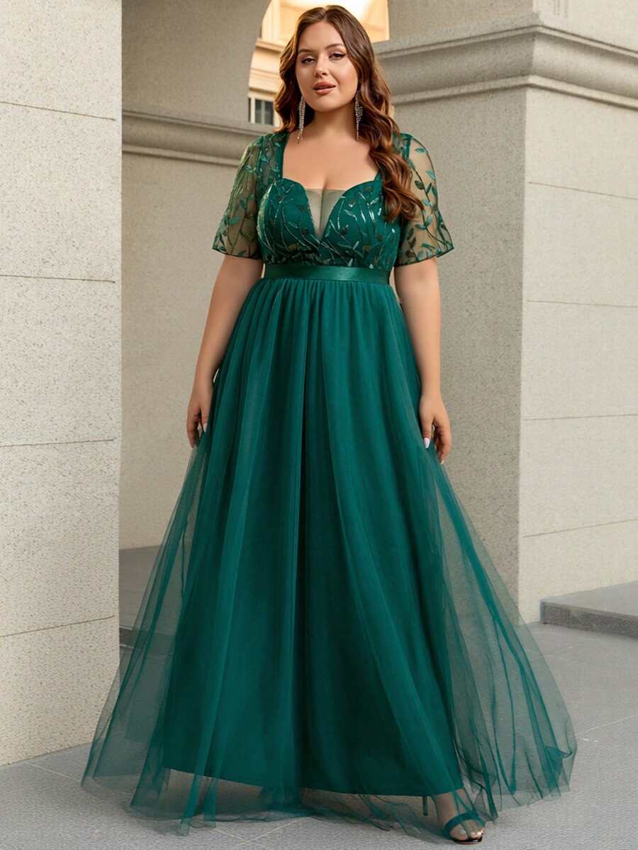 Plus Size Women's Elegant 45+ Contrast Mesh Applique Sequin Evening Gown Wedding Party
