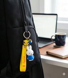 Llavero colgante oficial con licencia de Miffy Classic de PVC, accesorio para bolso y llave de coche, decoración coleccionable, unicolor, 14+ - Azul - Ver 2