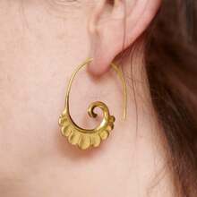 Crochets d'oreilles en forme d'éventail spiralé, style bohème vintage de niche, élégant et polyvalent, convient pour les trajets et les sorties. - Doré - Voir 1