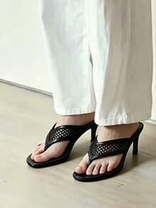女款夏季極簡黑色網布夾腳涼鞋，細小貓跟，溫柔通勤休閒戶外穿搭 - 黑色 - 查看 5