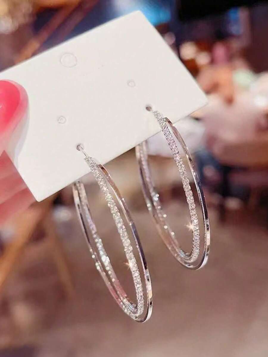 Par de Pendientes de Aro con Brillantes de Imitacióde Diamante, Elegantes para Fiestas, Discotecas y Uso Diario para Mujeres - Plateado - Ver 1