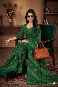 Estationeryhouse Bandhani Diagonal Print With Unstitched Blouse Piece - Green - View 2
