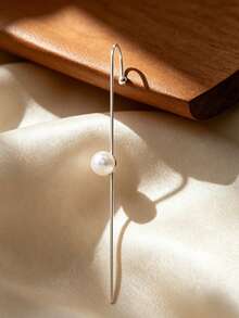 1pc Stainless Steel Women's Ear Hook Piercing Earring, One-Piece Piercing Needle Ear Clip Style, Round Faux Pearl Minimalist , Cool Minimalist Korean Ins Style, Gold Color, Suitable For Women's Daily Commute, Dating, Store Visiting, Vacation, Travel, Photo Shooting, Suitable As Gentle Niche Atmosphere Accessory Gift For Best Friend, Girlfriend On Birthday, Valentine's Day, Christmas - Earrings - View 7