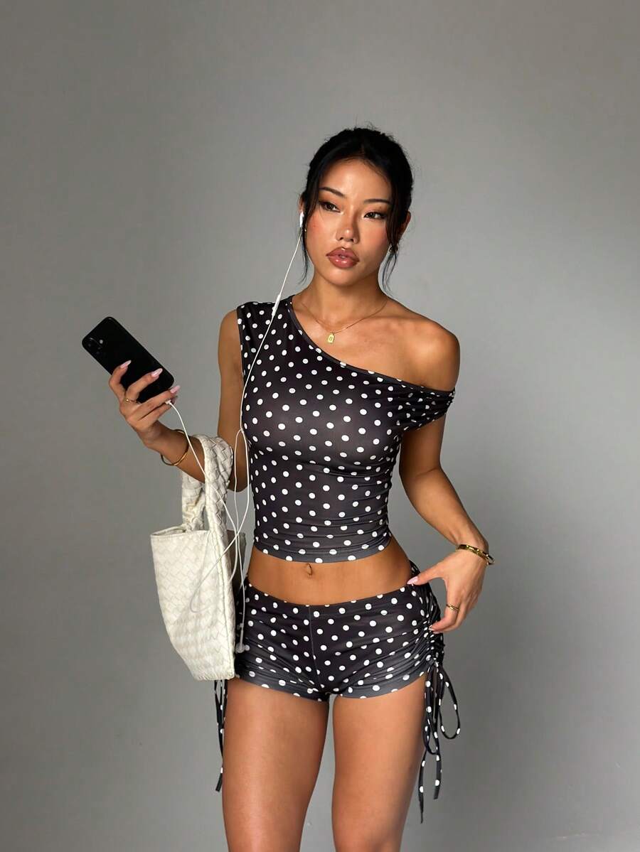 2pcs Polka Dot Pleated Set, Y2K Old Money Style, Women Asymmetric Cold Shoulder Top And Drawstring Side Shorts Sports - Black - View 1