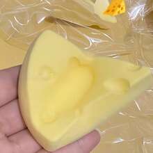 1個食物造型起司捏捏樂玩具，超柔軟逼真觸感紋理，聚氨酯慢回彈材質，可愛紓壓休閒玩具，適合兒童，理想的節日與生日驚喜禮物 - 彩色 - 查看 6