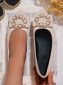Women's Eye-Catching Rhinestone & Pearl Round Buckle Decor, Pointed Toe Flat Shoes, Lightweight & Comfortable - Chantilly - View 4