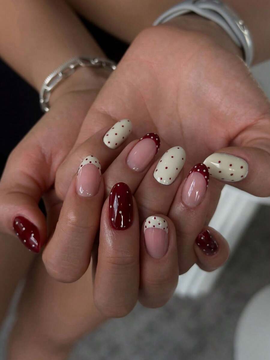 30 pièces Ensemble de faux ongles courts ovales à pois, comprend 1 adhésif double face et 1 lime à ongles, ongles courts à pois convenant pour les fêtes, la danse et l'usage quotidien - Multicolore - Voir 1