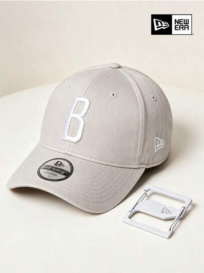 Topi New Era Washed Light Khaki dengan Bordir B, Topi Minimalis Gaya Korea untuk Sehari-hari Santai, Aksesori Kepala Netral Gender