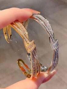 1 pieza Pulsera de mujer de lujo con lazo asimétrico de circonita cúbica brillante, joyería multicolor chapada en oro, accesorio para fiesta, festival de música y hip-hop, regalo de aniversario y cumpleaños para novia - pulsera - Ver 2