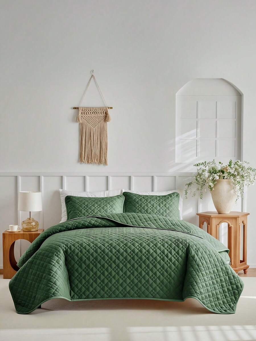 1pc Quilted Lightweight Summer Quilt, Comfortable & Breathable, Soft & Skin-Friendly Bedding, Air Conditioning Quilt, Suitable For All Sizes, Portable For Bedroom & Dorm, Machine Washable, Spring/Summer New Arrival, Ideal Holiday Gift - Green - View 1