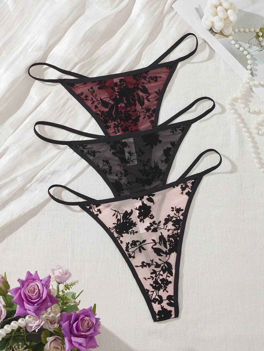 3pcs Plus Size Women Casual Comfortable Thong Panties Elastic Fabric Underwear Set - Multicolor - View 1