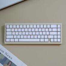 [Pure White Series Keycaps]132 Keys, White & Orange Color Scheme, PBT Material, Cherry Height, Minimalist Style, Perfect Gift, Hot-Swappable Keycaps, Highly Attractive Personalized Keycaps, Compatible With Cherry/Gateron MX Switches, Smooth Touch, Wear-Resistant, Non-Fading, High Quality - View 4