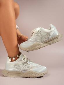 Super Populares Zapatillas Deportivas de Suela Gruesa con Aumento de Altura, Parte Superior Suave, Nuevas para Primavera/Verano 2026, Zapatillas de Running Transpirables de Malla para Mujer, Zapatos Deportivos Casuales - Plateado - Ver 3