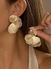 2 piezas Elegantes pendientes de flor dorada estilo chic, adecuados para uso diario, citas, fiestas, festivales, regalos, joyería para banquetes - Amarillo Oro 9 - Ver 1