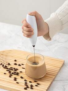 【Powerful Milk Frother】電動奶泡器 1入 電池式可攜式卡布奇諾與咖啡攪拌器，適用於廚房用品 - 彩色 - 查看 2