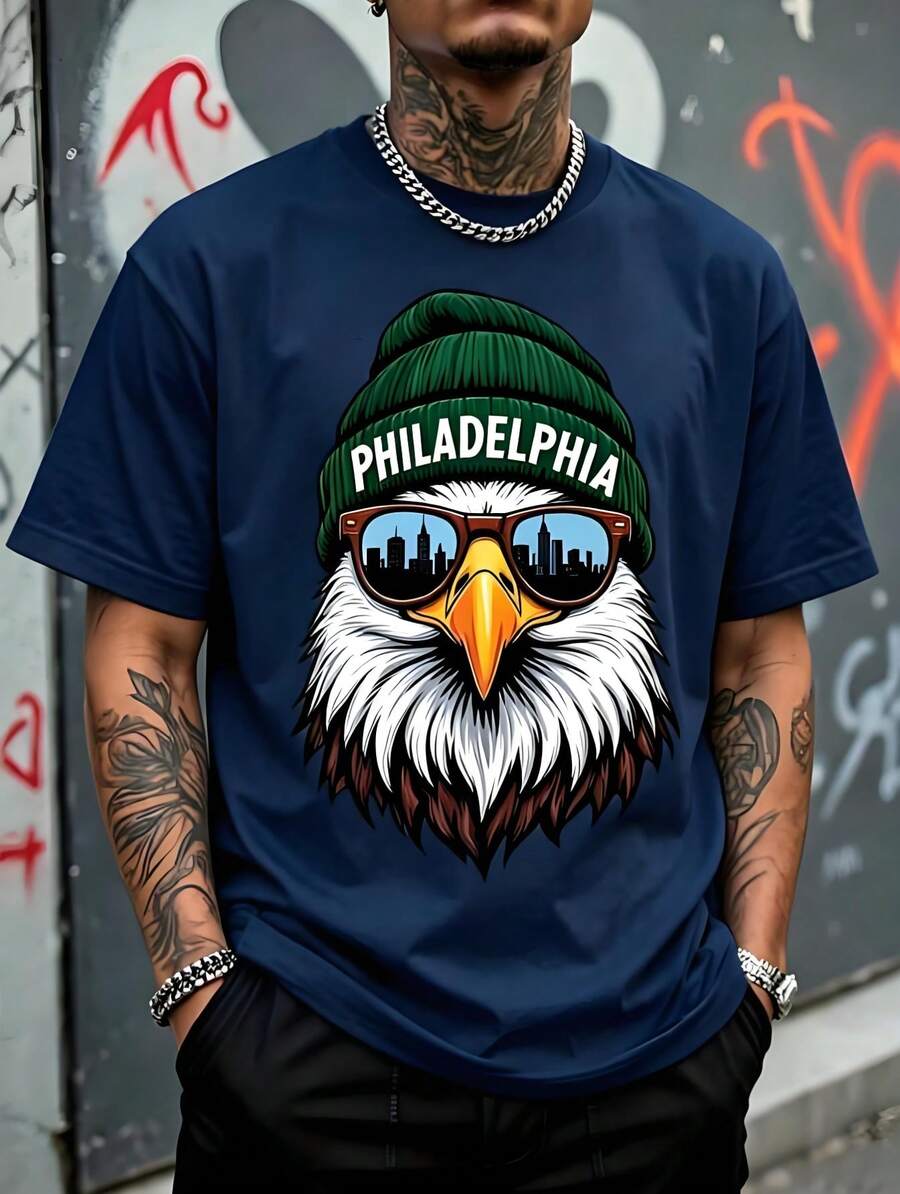 Men's Loose Fit T-Shirt, Bald Eagle Print With Green Wool Hat "Philadelphia" And City Silhouette Glasses, Short Sleeve T-Shirt American Urban Streetwear Style. - 藏蓝色 - 查看 1