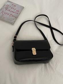 Bolso de hombro cuadrado acolchado de unicolor clásico para mujer, bolso de maquillaje de PU retro con correa ajustable, cartera cuadrada, adecuado para uso al aire libre - Negro - Ver 2