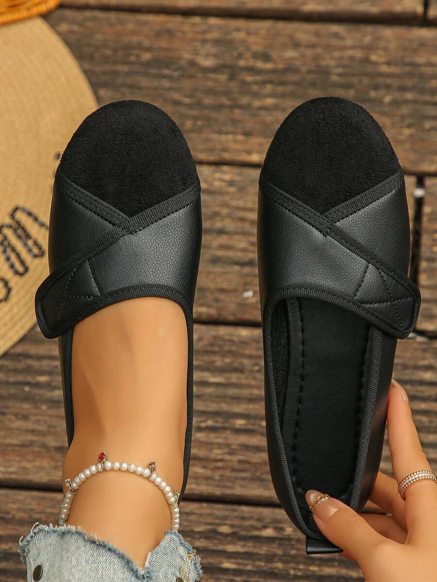 Women's Comfortable Soft Sole Fashion Patchwork Slip-On Round Toe Black Loafers Casual Style Summer Daily Wear Shopping Work Black Driving Loafers Plus Size Women's Flat Shoes Fall Shoes - Black Lychee Pattern With Black Velvet Finish - View 1
