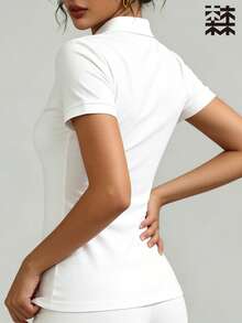mulinsen 女款運動 Polo 衫 T-shirt，純色休閒薄款短袖上衣，輕量冰絲透氣翻領短袖，時尚鈕扣領設計，適合戶外休閒、女款高爾夫服飾、網球穿著、馬術騎乘上衣 - 月光白 - 查看 6